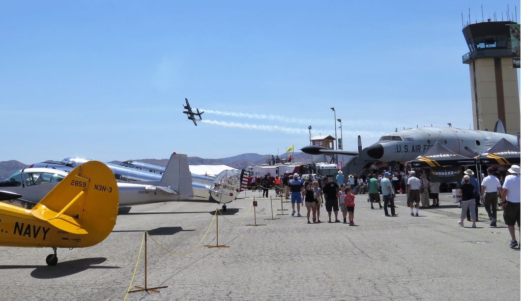 Grumman G-51 Tigercat (N700F) - Grummans F7F-3P on low pass at Chino Air Show - 2018