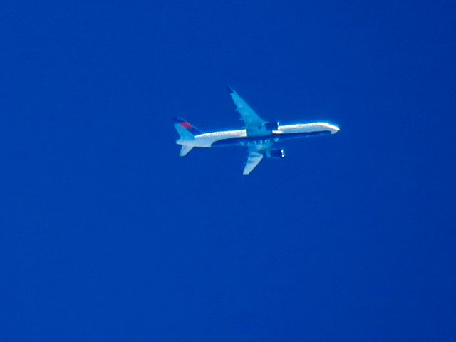 Boeing 757-200 (N665DN)