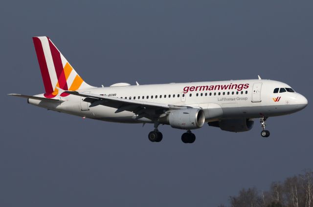 Airbus A319 (D-AKNR)