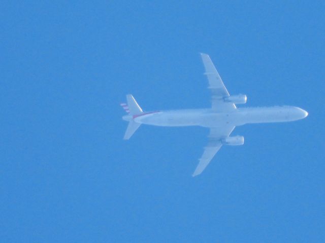 Airbus A321 (N585UW) - AAL453br /CLT-LAXbr /09/08/22