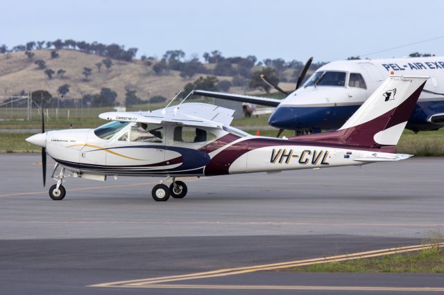 Cessna 177RG Cardinal RG (VH-CVL) - Melbourne Aircraft Sales Pty Ltd (VH-CVL) Cessna 177 Cardinal RG taxiing at Wagga Wagga Airport.