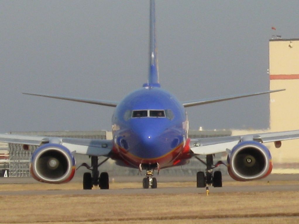 Boeing 737-800 (N488WN)