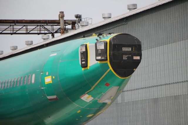 Boeing 737-700 — - 5/27/17 B737 fuselages enroute to Seattle.