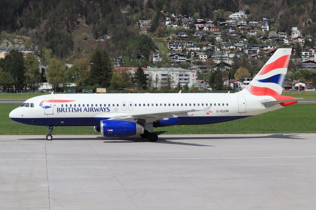 Airbus A320 (G-EUUM)