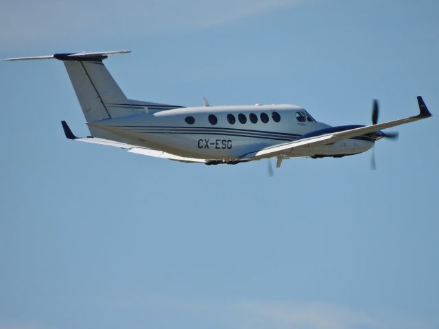 Beechcraft Super King Air 200 (CX-ESG)