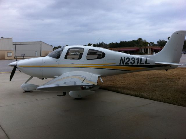 Cirrus SR-22 (N231LL)