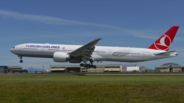 BOEING 777-300 (TC-LJI) - BOE547 on short final to Rwy 34L to complete a C1 flight on 6/7/16. (ln 1405 / cn 44130).