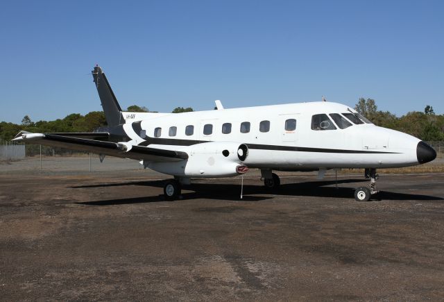 Embraer EMB-110 Bandeirante (VH-OZF)