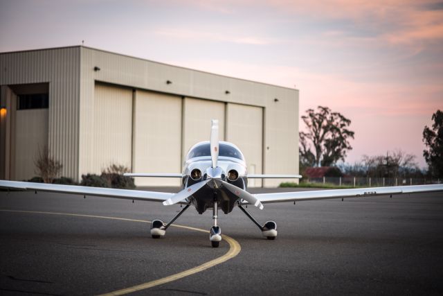 Cessna 400 (N799E)