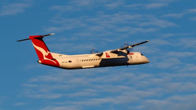 de Havilland Dash 8-400 (VH-LQJ)