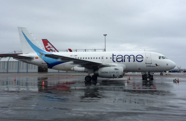 Airbus A319 (HC-CMP) - Welcome to Boston