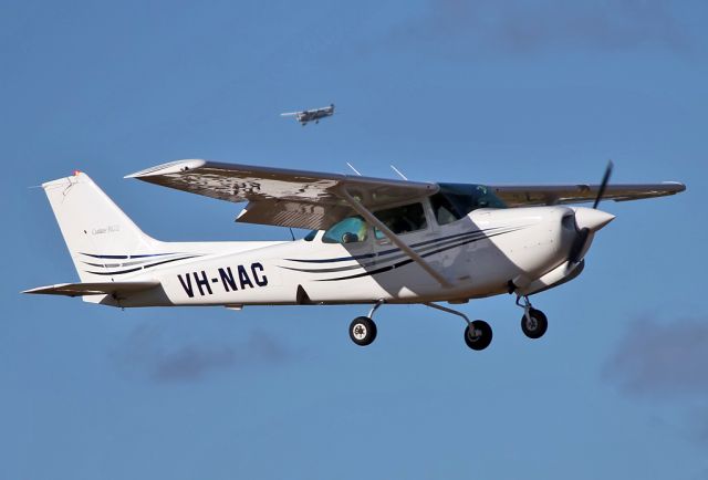 Cessna Skyhawk (VH-NAC) - CESSNA 172RG CUTLASS RG II - REG VH-NAC (CN 172RG-1038) - PARAFIELD AIRPORT ADELAIDE SA. AUSTRALIA - YPPF (22/4/2015)