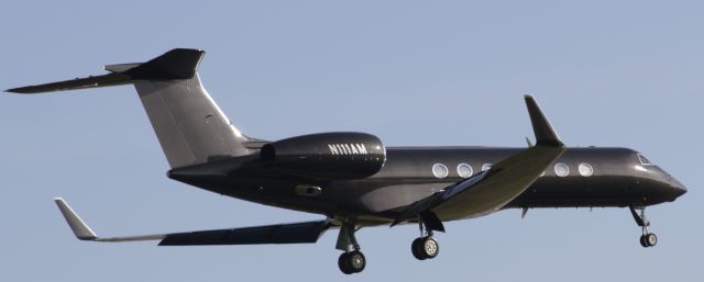 Gulfstream Aerospace Gulfstream V (N111AM)