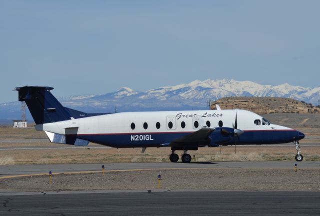 Beechcraft 1900 (N201GL)