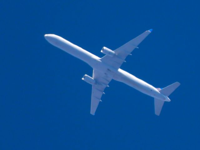 Boeing 757-200 (N77867) - UAL1952br /ORD-AUSbr /10/20/22