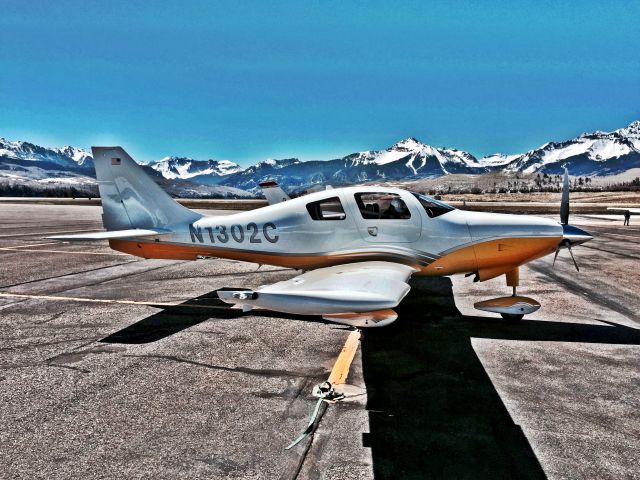 Cessna 400 (N1302C)