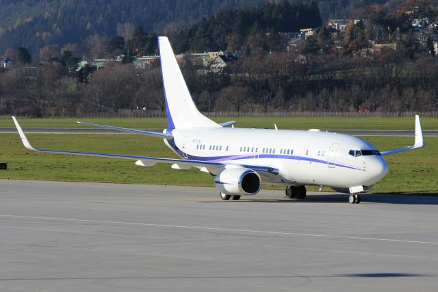 Boeing 737-700 (N737AG)