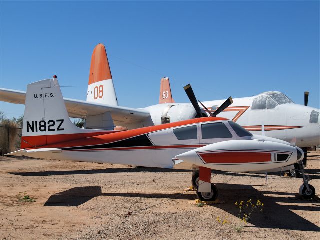 Cessna 205 (N182Z)