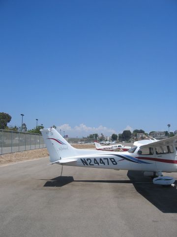 Cessna Skyhawk (N2447B)