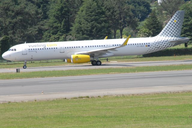 Airbus A321 (EC-MOO) - EC-MOO Arrived To LEVX From LEBL. 13-06-2021