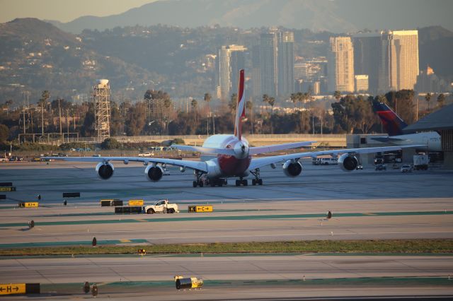 Airbus A380-800 (VH-OQB)