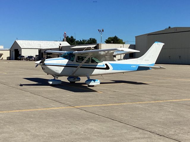 Cessna Skylane (N759ZT) - KGSH 