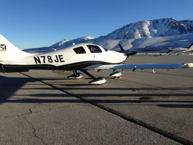 Cessna 400 (N78JE)