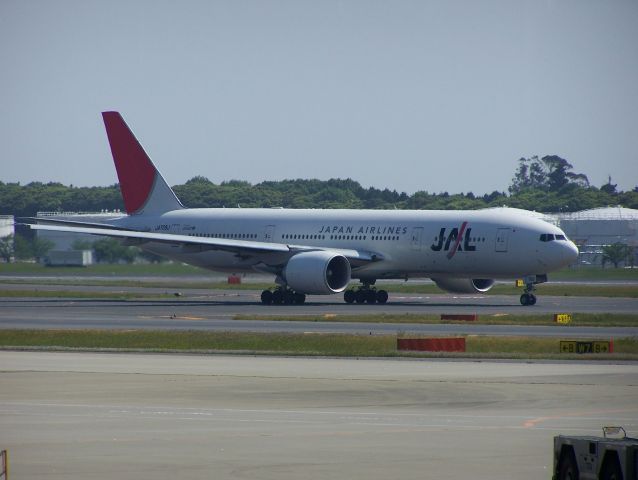 Boeing 777 (JA709J)