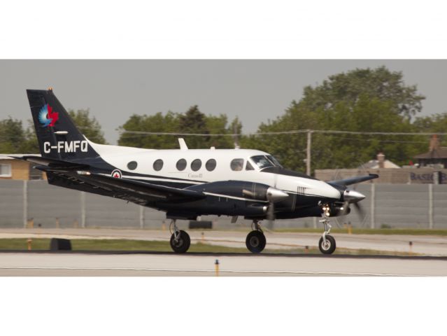 Beechcraft King Air 90 (C-FMFQ) - Very smooth landing.