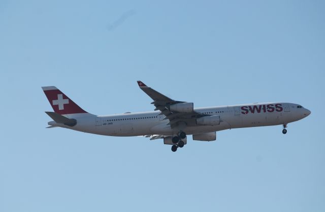 Airbus A340-300 (HB-JMB) - Finals OR Tambo International Airport