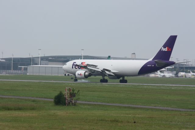 Airbus A300F4-600 (N655FE)