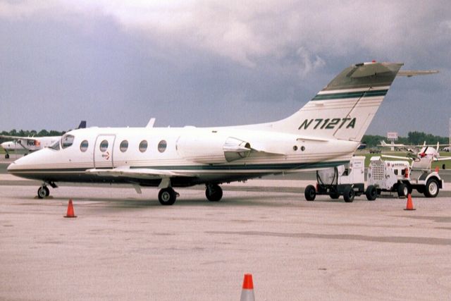 Beechcraft Beechjet (N712TA) - Seen here on 28-Sep-03.  Reregistered N12NV 19-Jul-08 then N552CC 4-Mar-16.