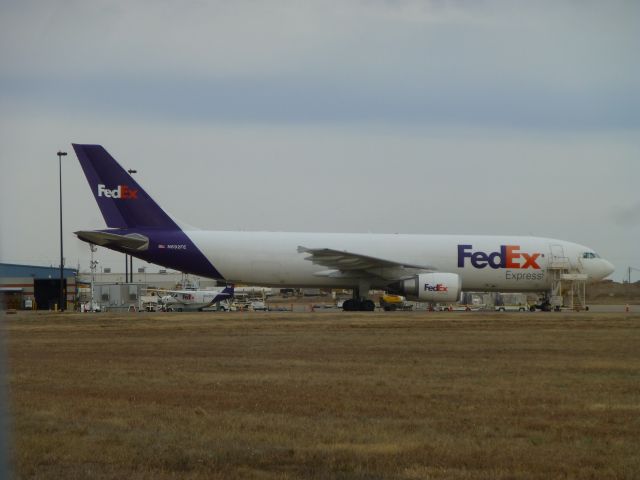 Airbus A300F4-600 (N692FE)