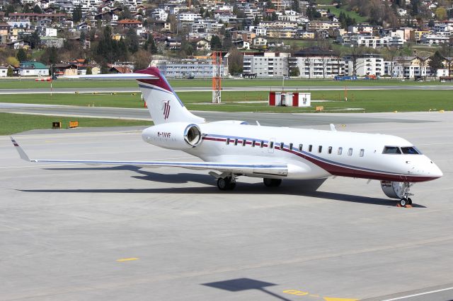 Bombardier Global Express (M-YVVF)