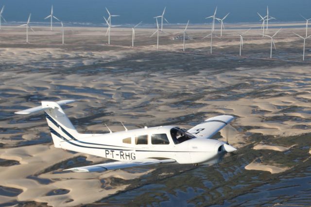 Piper Turbo Arrow 4 (PT-RHG)