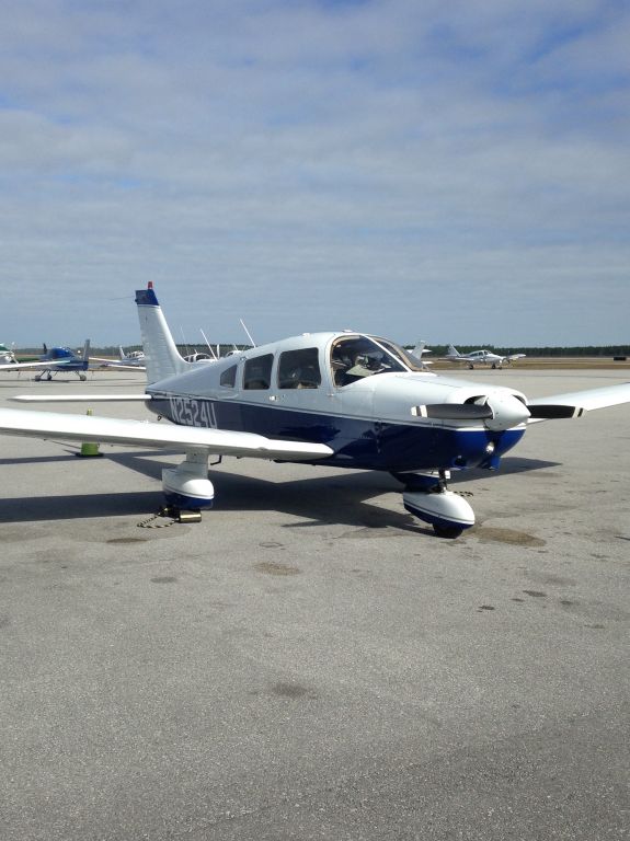 Piper Cherokee (N2524U)