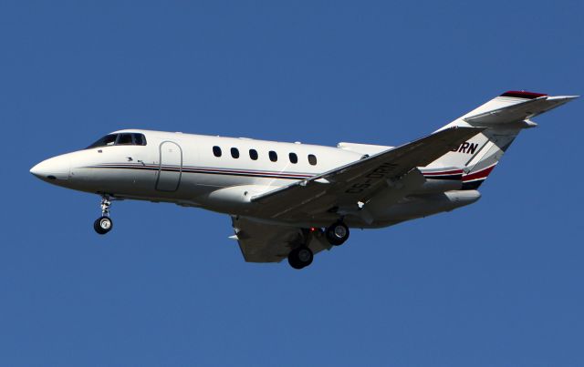 Hawker 800 (CS-DRN)