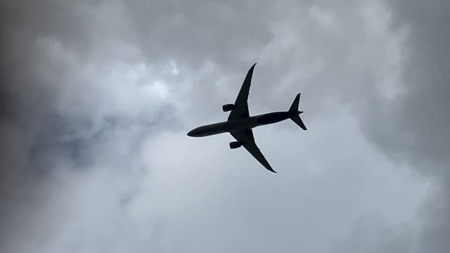 BOEING 747SP (NASA1) - Early Morning Flight.