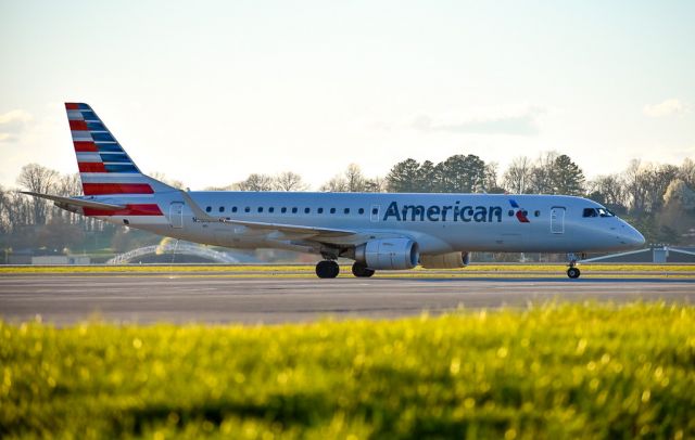 Embraer ERJ-190 (N951UW) - E190 parked at Mcghee Tyson after diverting from Nashville!