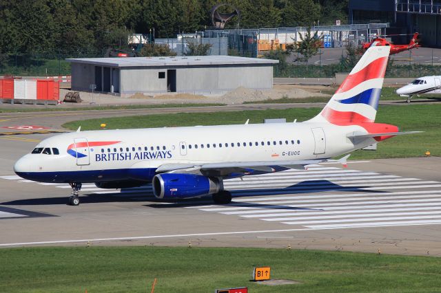 Airbus A319 (G-EUOC)