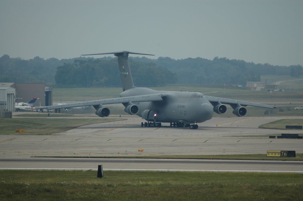 N70029 — - taxing to 27 heading to wright patterson airforce base