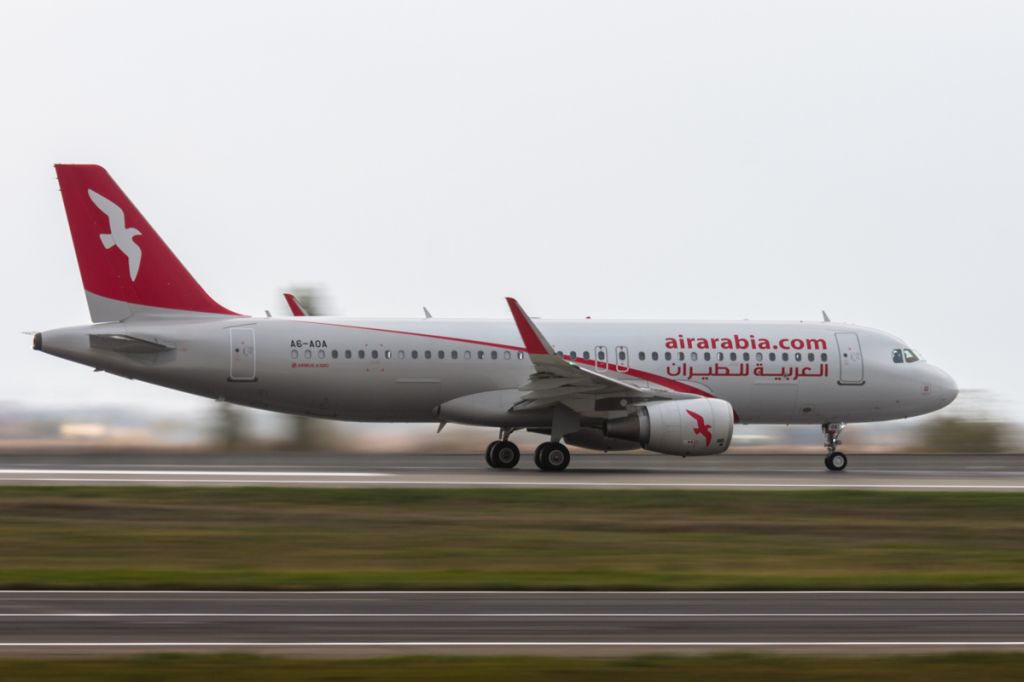 Airbus A320 (A6-AOA)