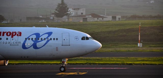 Airbus A330-200 (EC-LQP)