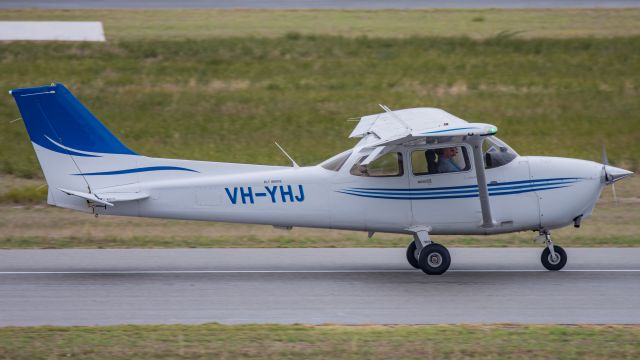 Cessna Skyhawk (VH-YHJ)