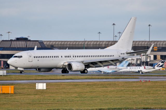 Boeing 737-800 (OM-HEX) - Operating for TUI in a boring polar bear scheme.  TOM2621 arriving from Alicante