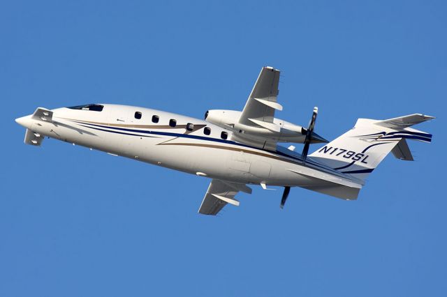 Piaggio P.180 Avanti (N179SL) - Midsouth Services, Inc (Avantair) 2008 Piaggio P-180 Avanti N179SL climbing out from RWY 25L.