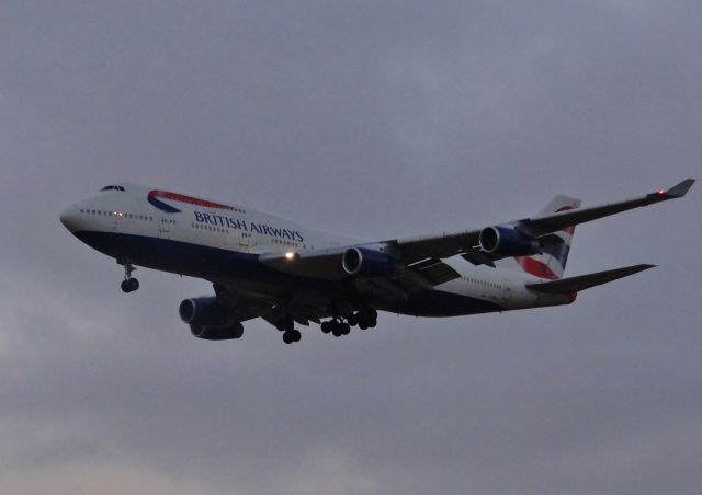 Boeing 747-400 (G-BNLJ)