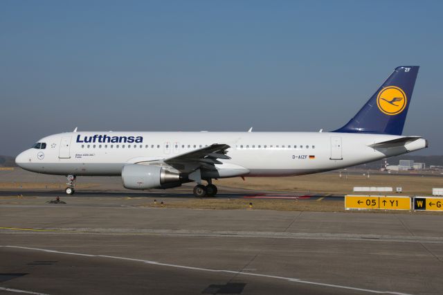 Airbus A320 (D-AIZF)