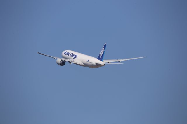 BOEING 777-200LR (JA772F)