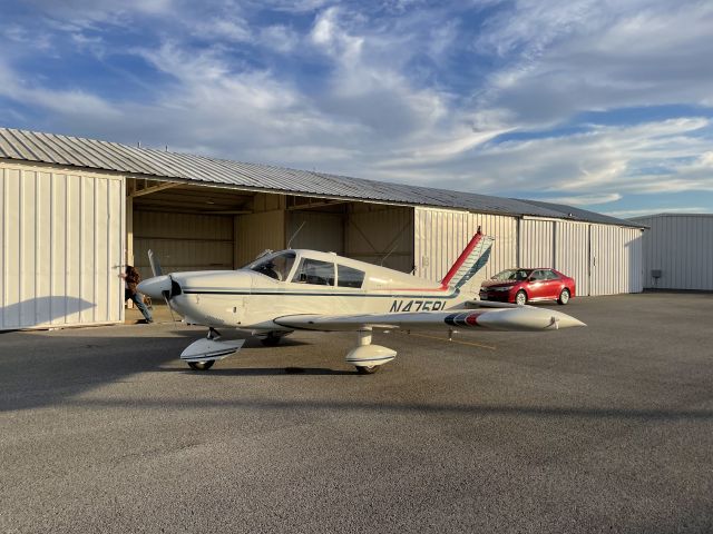 Piper Cherokee (N4758L) - First flight after a year and a half of storage.
